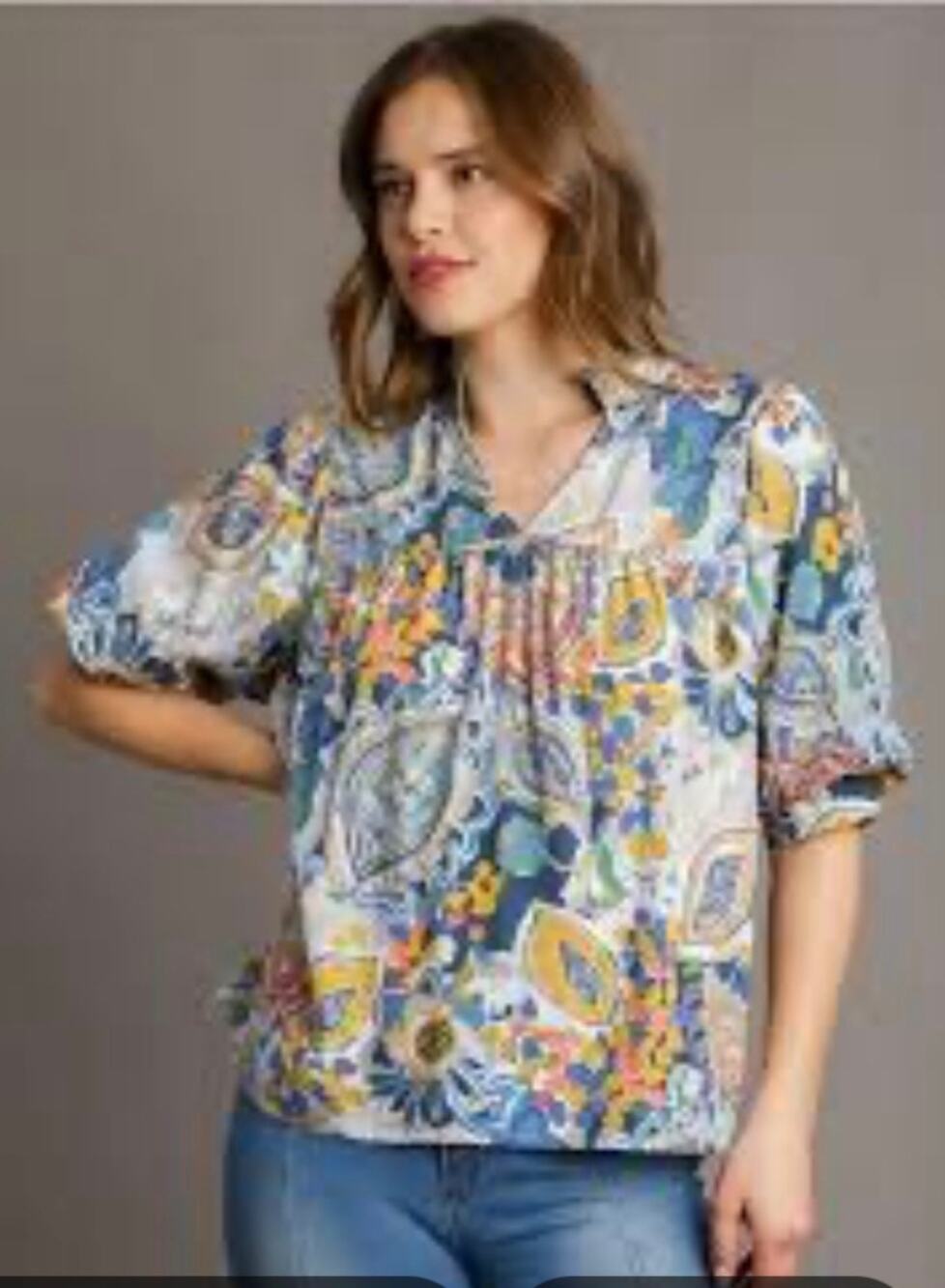 Umgee Boho Floral Paisley Top
With puffy sleeves size small